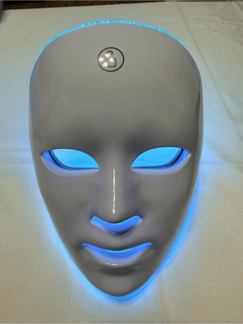 LED Light Therapy Face Mask in White